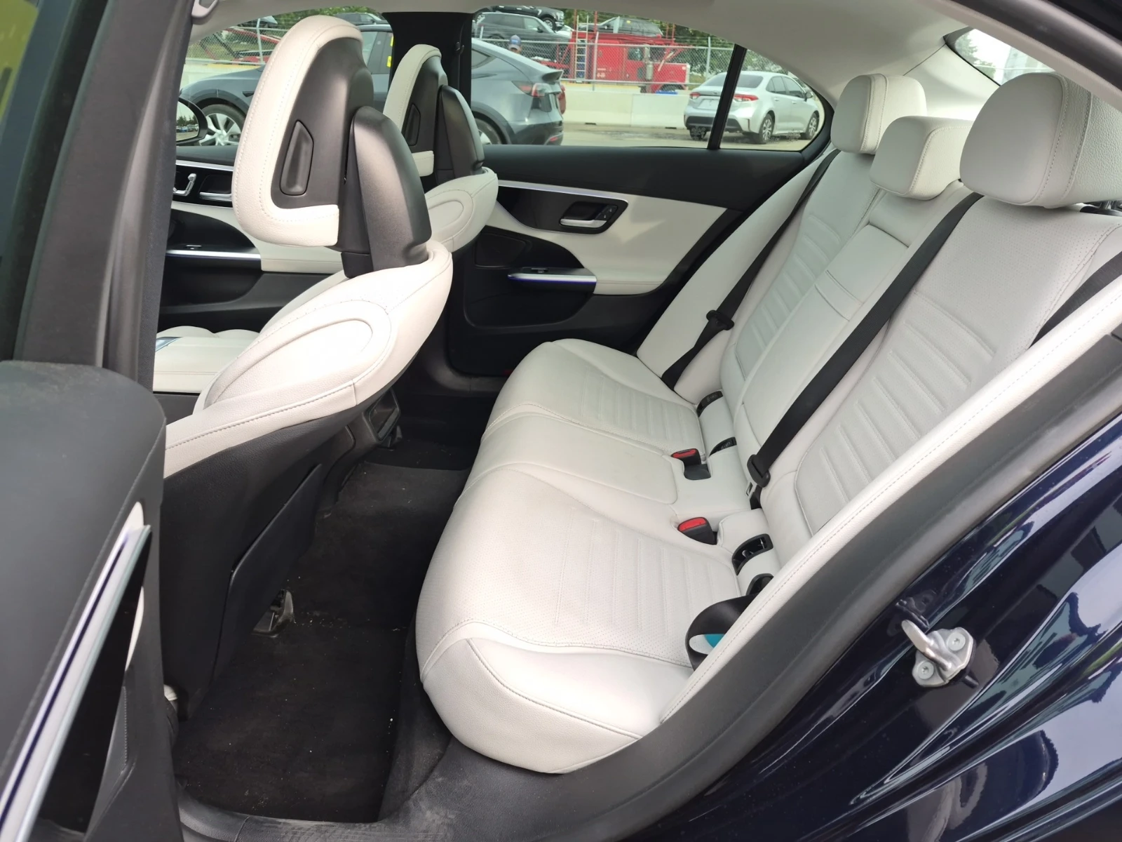 Mercedes-Benz C 300 | 2022 | 2.0 Hybrid | 258 к.с. | AWD | 42 760 km, снимка 11 - Автомобили и джипове - 55750518