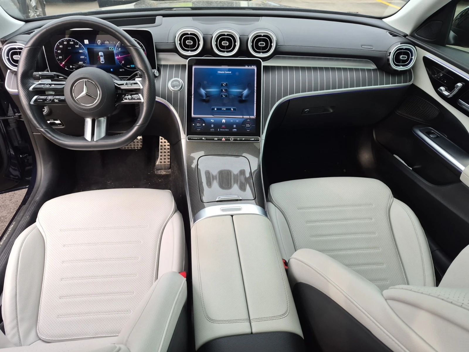 Mercedes-Benz C 300 | 2022 | 2.0 Hybrid | 258 к.с. | AWD | 42 760 km, снимка 8 - Автомобили и джипове - 55750518