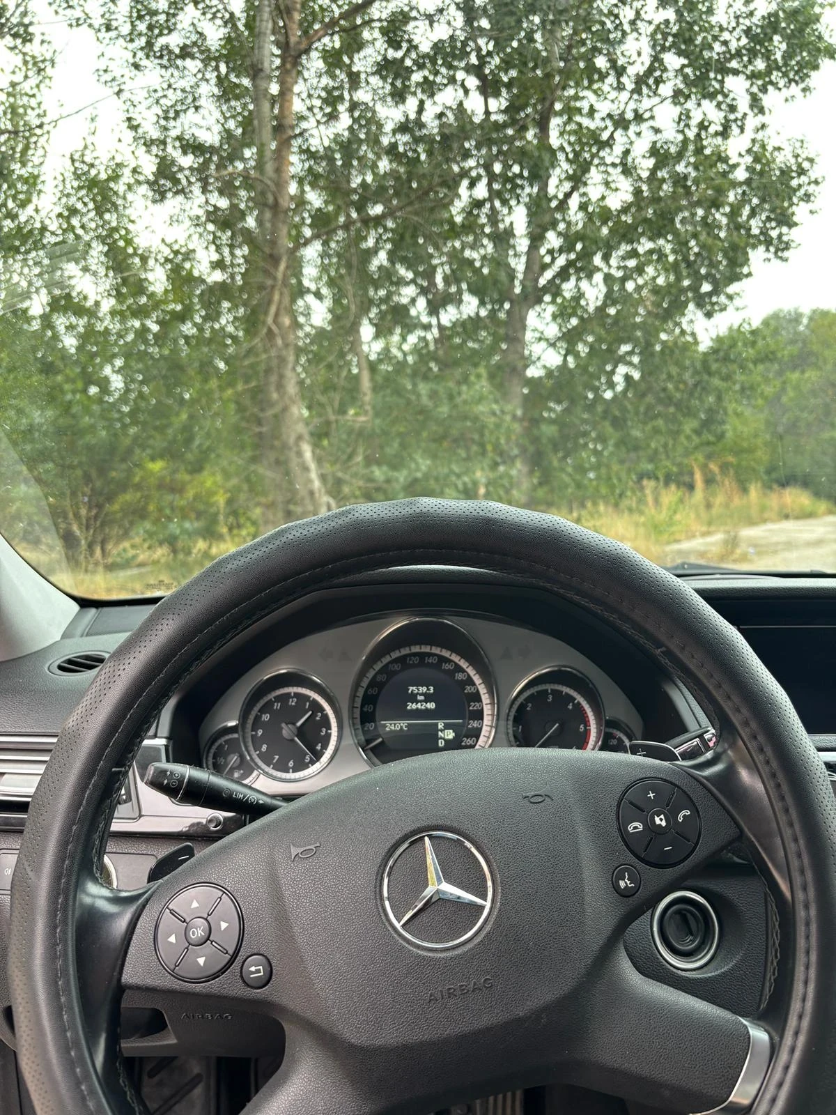 Mercedes-Benz E 350, снимка 9 - Автомобили и джипове - 55852802