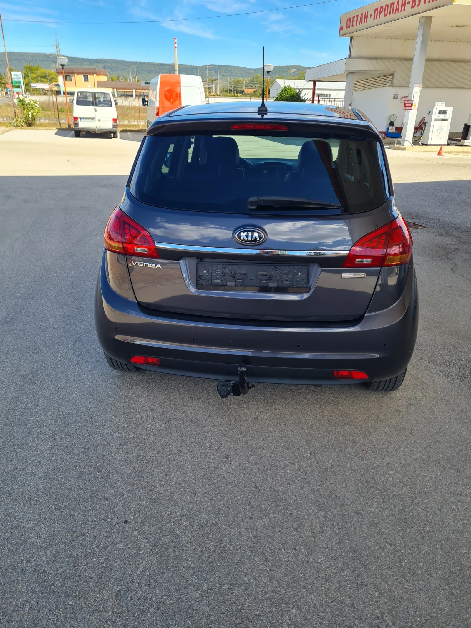 Kia Venga 1.4куб.90к.с. 2015г. Фейстлифт , снимка 3 - Автомобили и джипове - 56187212