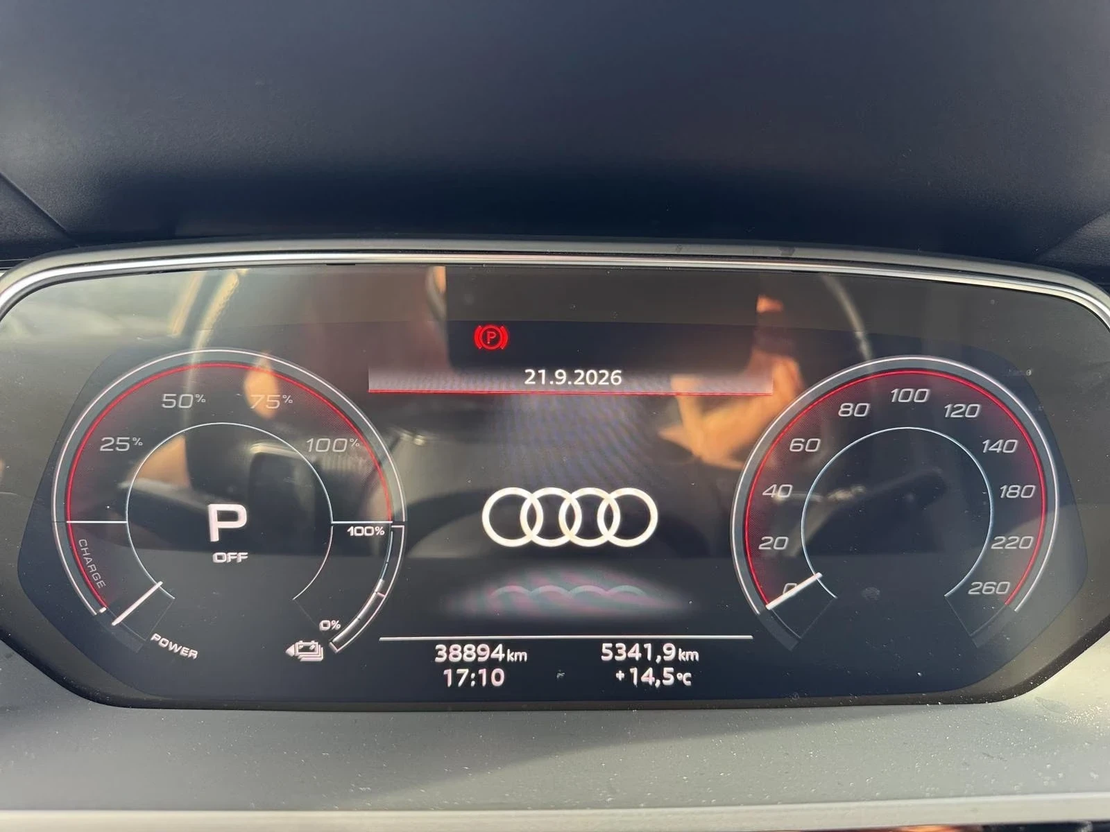 Audi E-Tron 3XS-LINE* RS* HD MATRIX LIGHTS* PANO* 360* , снимка 15 - Автомобили и джипове - 56233314