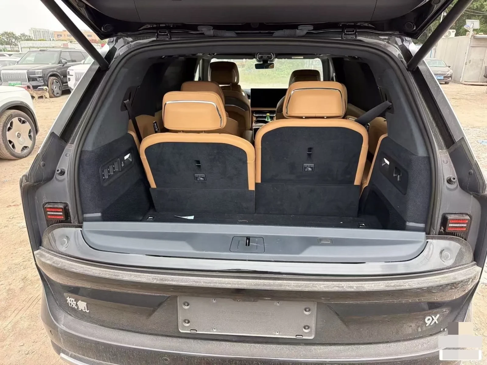 Zeekr Luxury 9X PHEV 70KWH Ultra Edition, снимка 10 - Автомобили и джипове - 56241755
