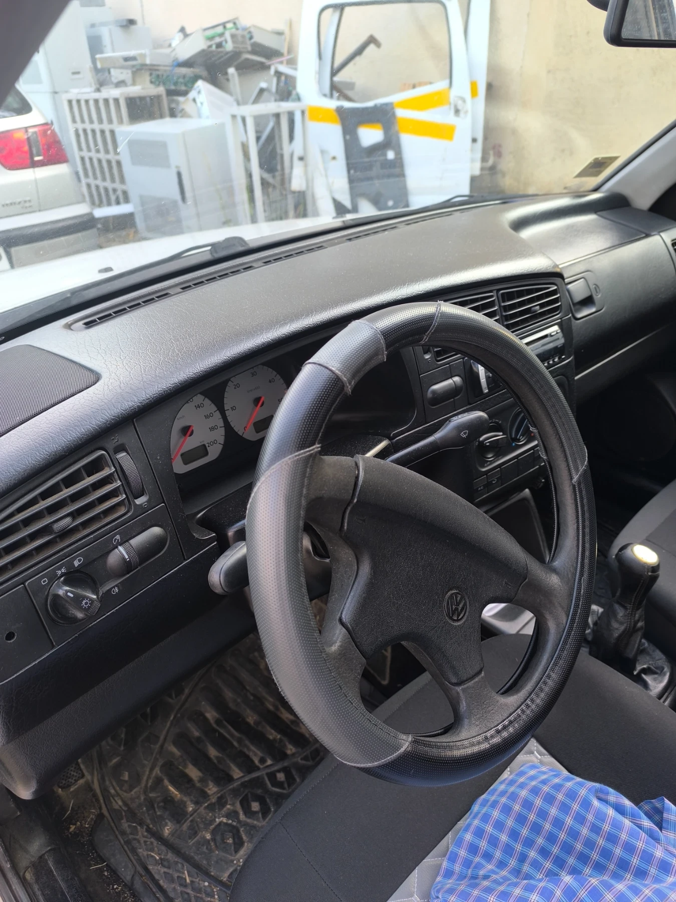 VW Golf 1.9 TDI 90 hp, снимка 6 - Автомобили и джипове - 56254744
