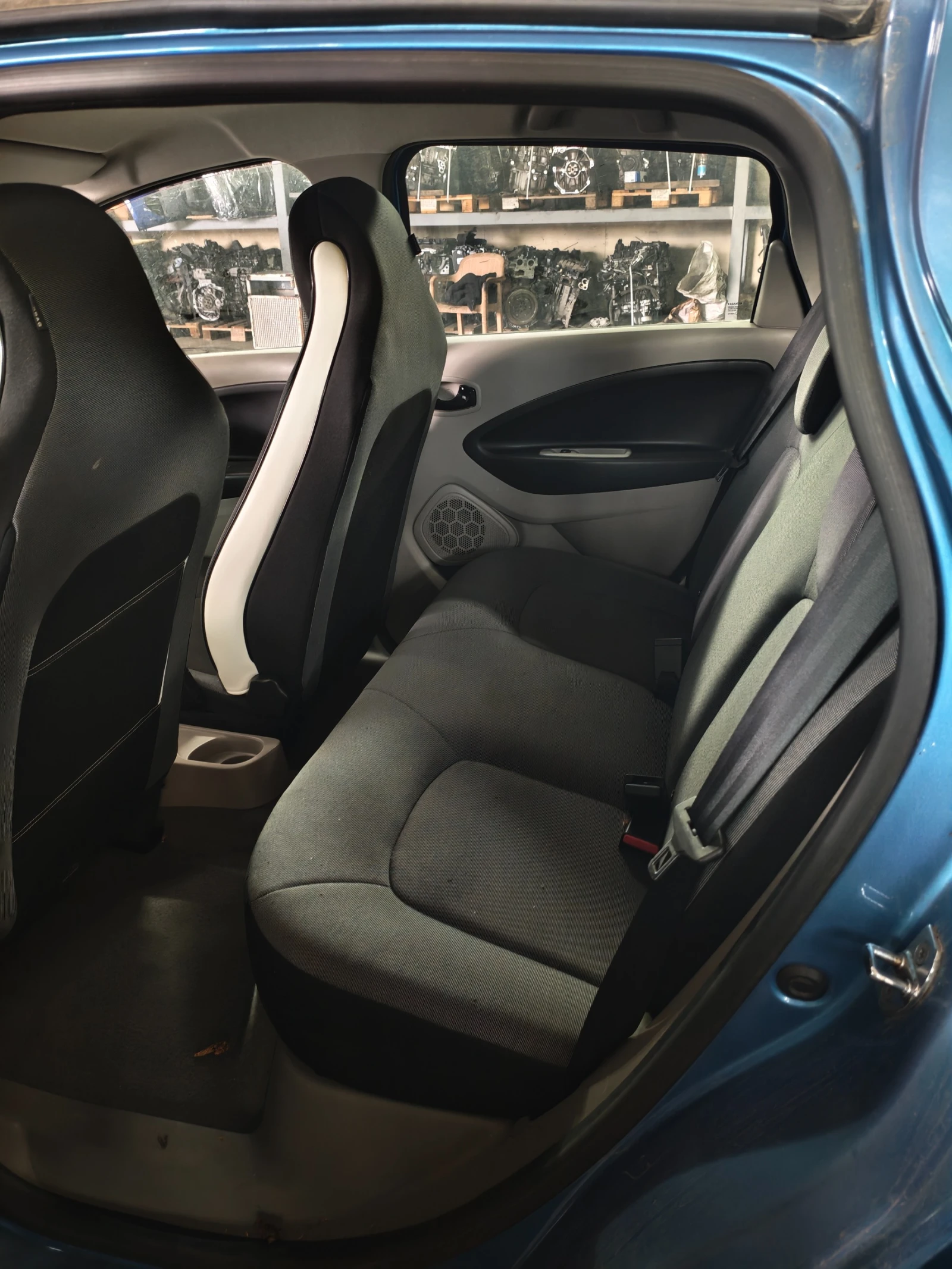 Renault Zoe, снимка 9 - Автомобили и джипове - 56412910