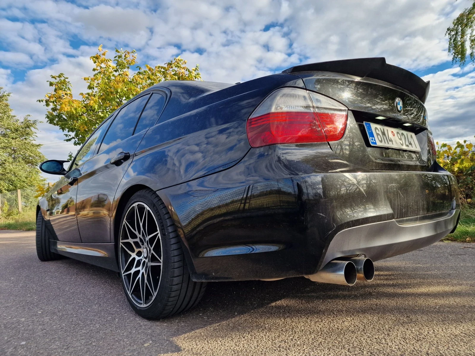 BMW 330 M-Packet, снимка 10 - Автомобили и джипове - 56545712