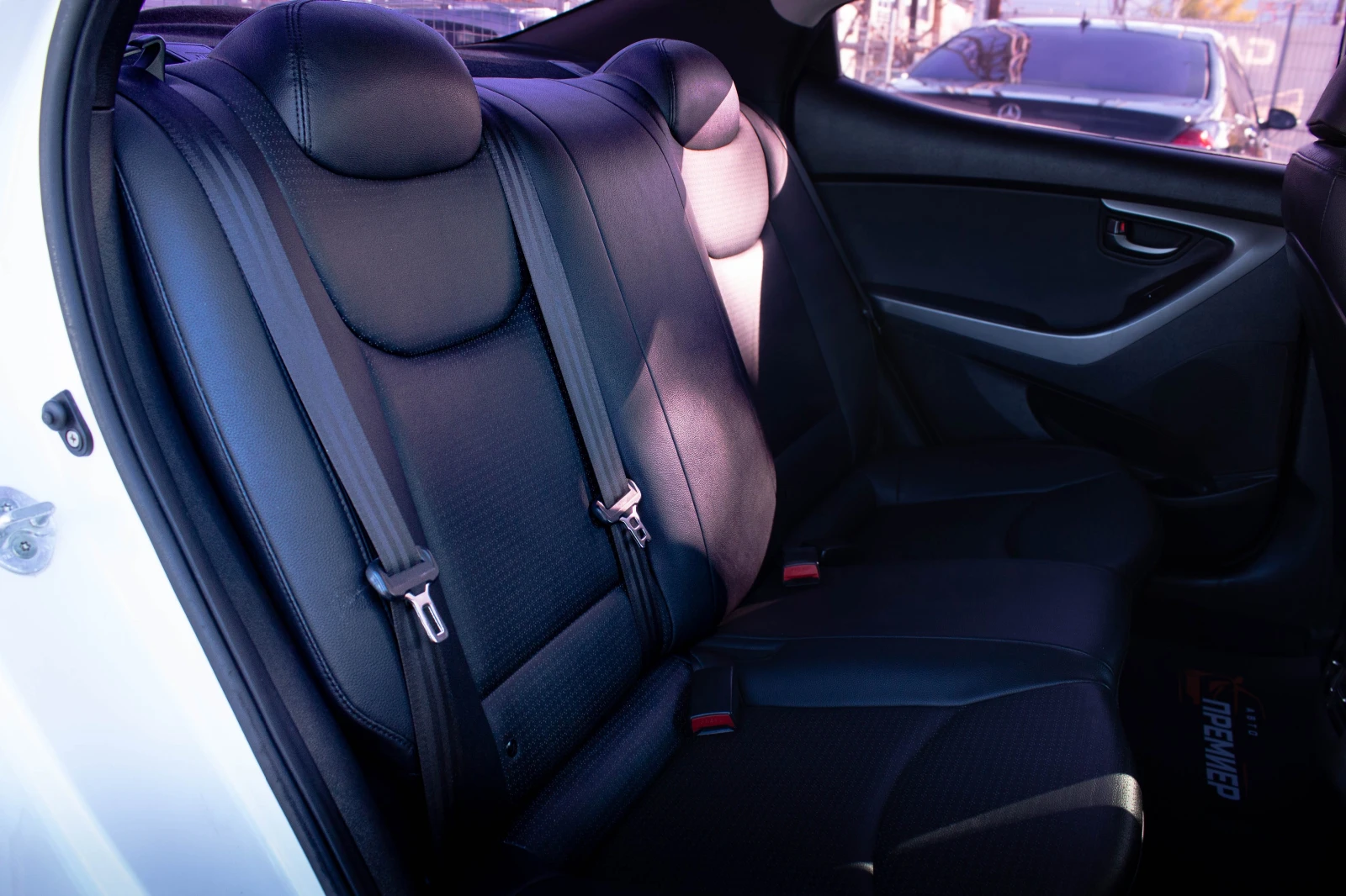 Hyundai Elantra 1.6GDI-140hp-108, 018KM! | Mobile.bg � ����������� 12