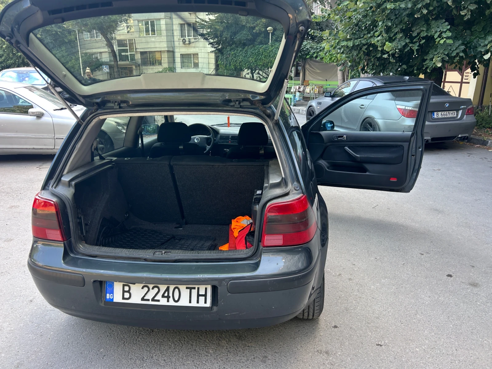 VW Golf, снимка 3 - Автомобили и джипове - 56649443