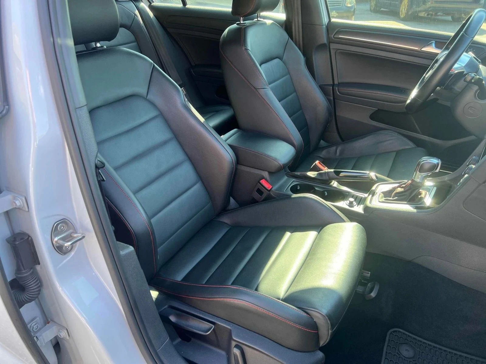 VW Golf, снимка 11 - Автомобили и джипове - 56688760