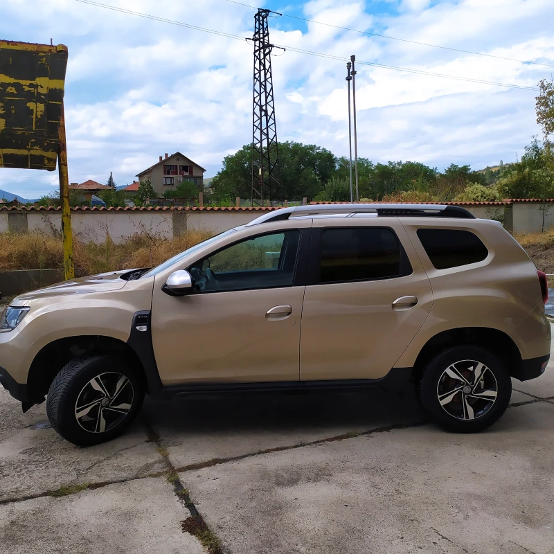 Dacia Duster, снимка 3 - Автомобили и джипове - 47232393