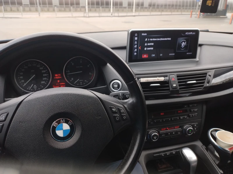 BMW X1, снимка 5 - Автомобили и джипове - 51389060