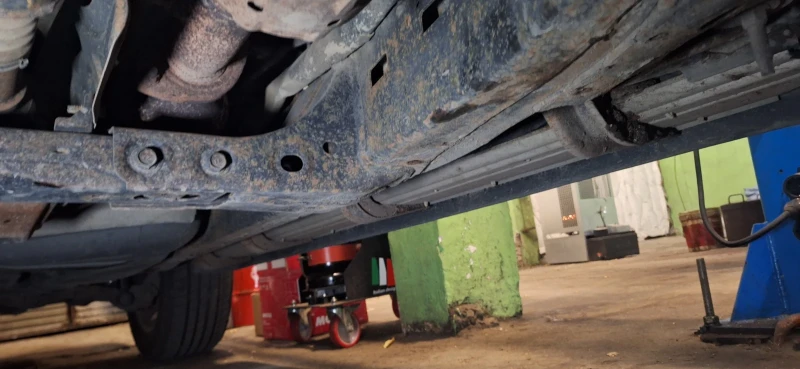 Toyota Sequoia Limited 4х4 ГАЗ, снимка 15 - Автомобили и джипове - 52542111