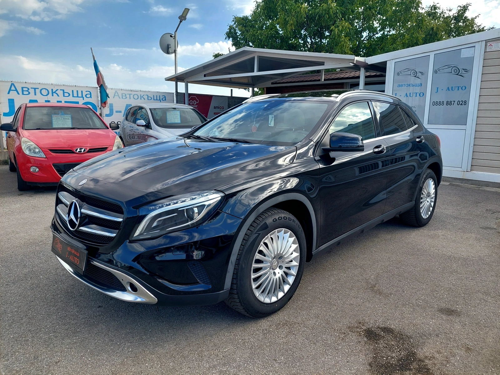 Mercedes-Benz GLA 220 CDI 4MATIK  КОЖА ПАНОРАМА - изображение 6
