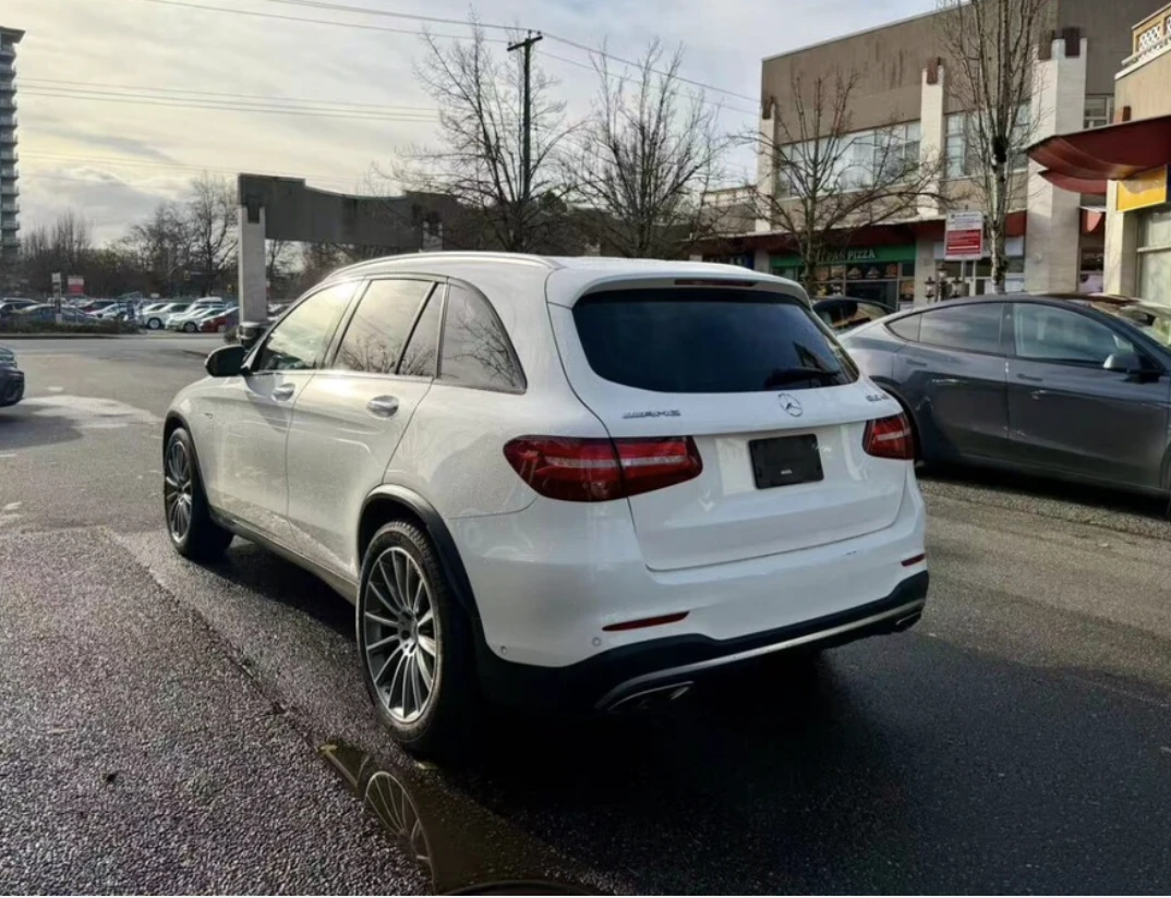 Mercedes-Benz GLC 43 AMG ПОДГРЕВ* 360КАМЕРА* LANE* ASSIST* КЕЙЛЕС*  - изображение 4