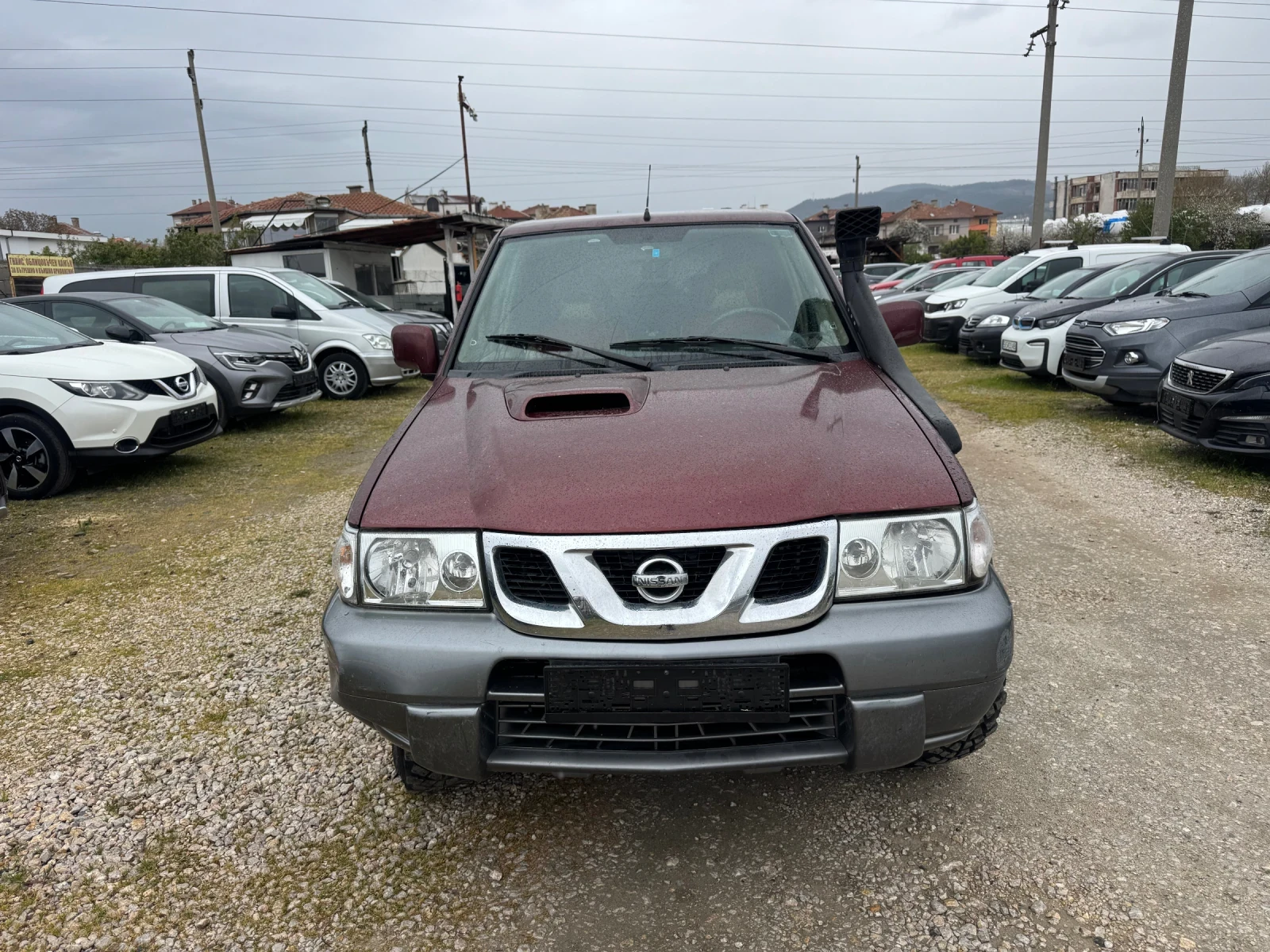 Nissan Terrano 3.0TDI 4x4 7местен Климатик, снимка 3 - Автомобили и джипове - 54205584
