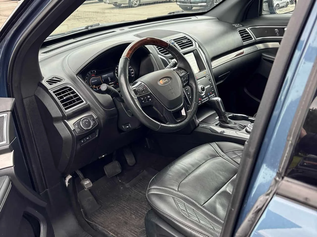 Ford Explorer * Platinum * 360 * ОБДУХВАНЕ * NAVI, снимка 5 - Автомобили и джипове - 54562783