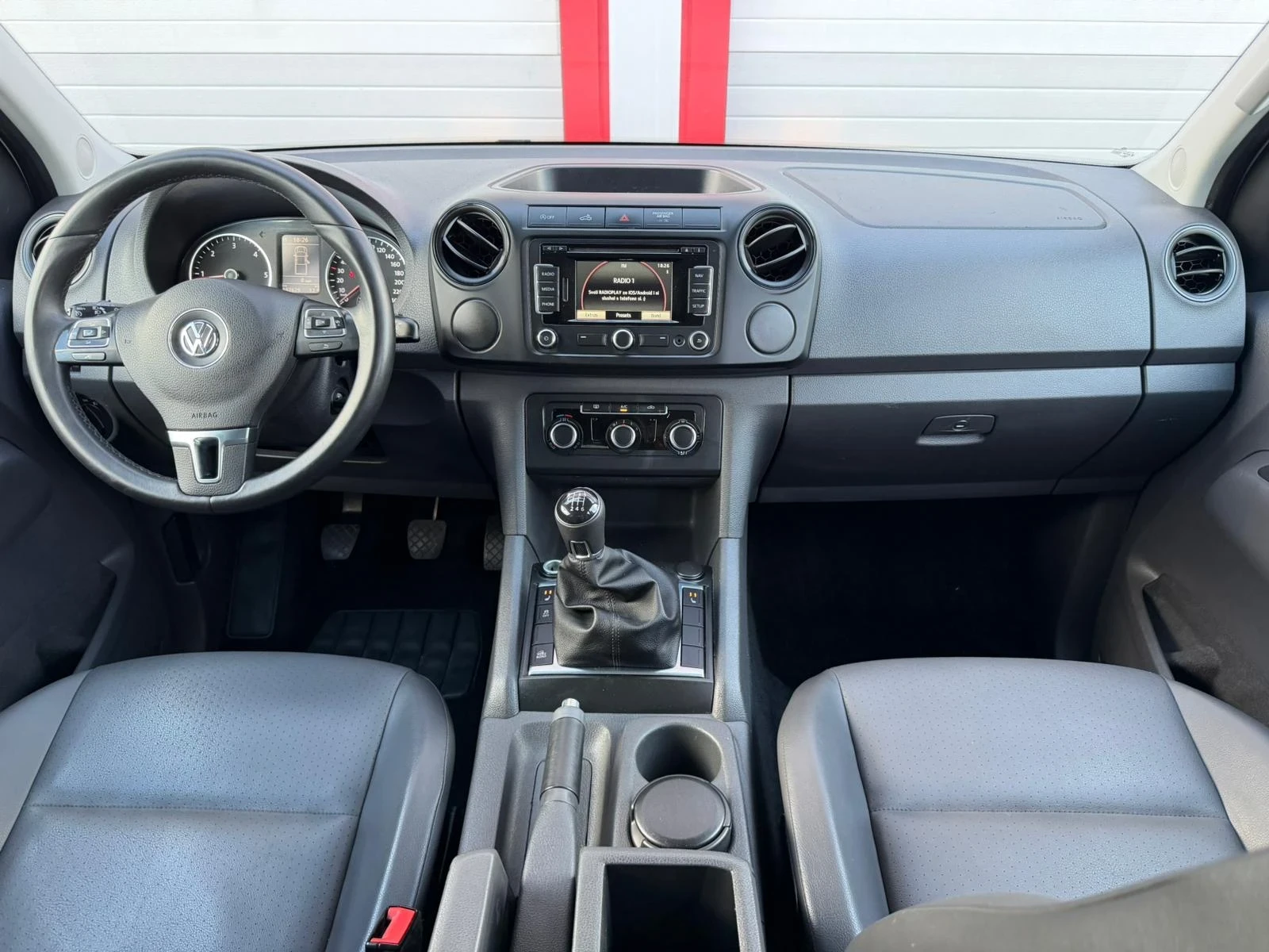 VW Amarok 2.0TDI NAVI KLIMATRONIK EVRO 5B ЛИЗИНГ!!!, снимка 14 - Автомобили и джипове - 54822554