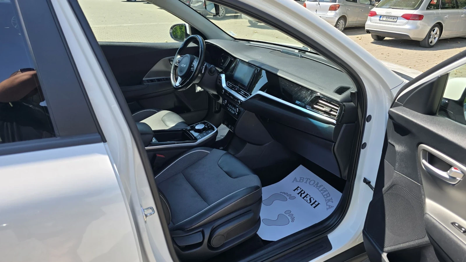 Kia Niro  E-Niro 64Kw Термопомпа 100% SOH, снимка 9 - Автомобили и джипове - 55122517