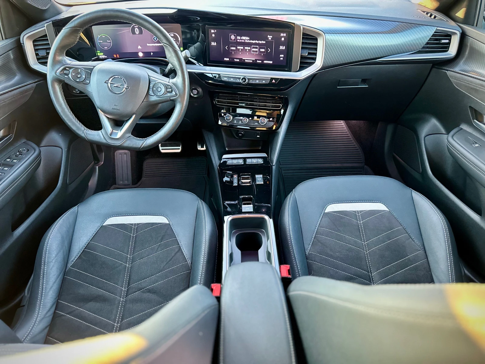 Opel Mokka Ultimate Intelli-Lux LED, снимка 4 - Автомобили и джипове - 56155085