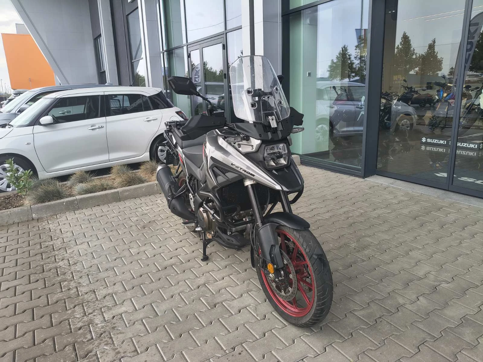 Suzuki V-strom DL 1050