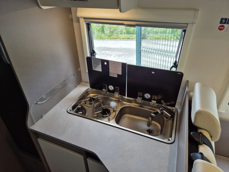 Кемпер HYMER / ERIBA НОВ!Etrusco 6.9 Type-X Solar, Clima, Booster, , снимка 14 - Каравани и кемпери - 50341363