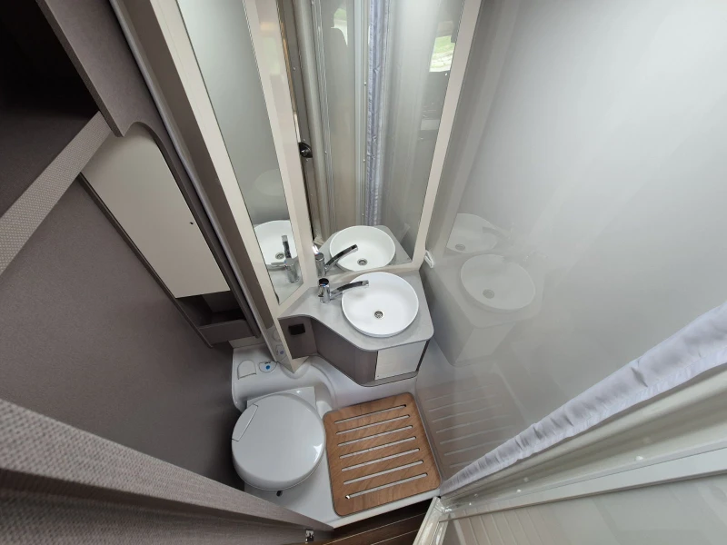 Кемпер HYMER / ERIBA НОВ!Etrusco 6.9 Type-X Solar, Clima, Booster, , снимка 11 - Каравани и кемпери - 50341363