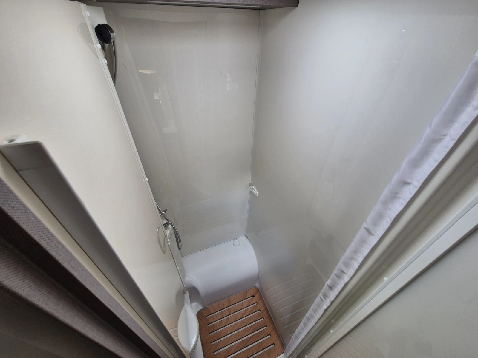 Кемпер HYMER / ERIBA НОВ!Etrusco 6.9 Type-X Solar, Clima, Booster,  - изображение 10