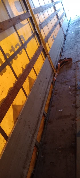 Полуремарке Krone 2 бр Shwarzmuller /kiogel , снимка 11 - Ремаркета - 52569154