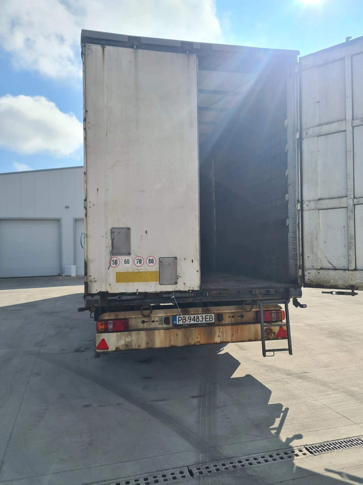 Полуремарке Krone, снимка 6 - Ремаркета - 53778193