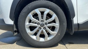 Toyota Corolla Cross 2.0 HEV 4WD EXECUTIVE, снимка 13