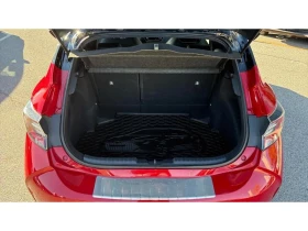 Toyota Corolla HB 1.2T CVT LOUNGE, снимка 10