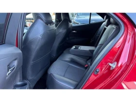 Toyota Corolla HB 1.2T CVT LOUNGE, снимка 11
