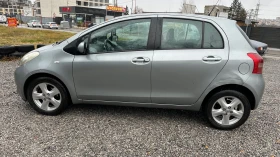 Toyota Yaris Автоматични скорости 1.3 бензин , снимка 2