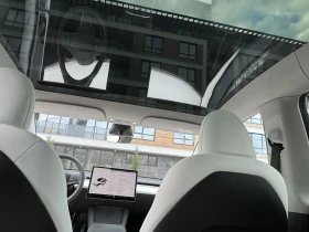 Tesla Model Y LR4X4 ЧАСТНА ОБЯВА БЯЛ САЛОН БЕЗ ТАКСИ ПРЕХВЪРЛЯНЕ, снимка 10