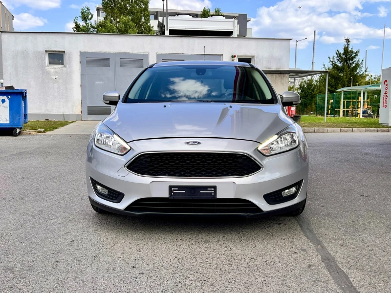 Ford Focus 1.5i 150 К.С. АВТОМАТ НАВИГАЦИЯ КАМЕРА ШВЕЙЦАРИЯ, снимка 2 - Автомобили и джипове - 46999013