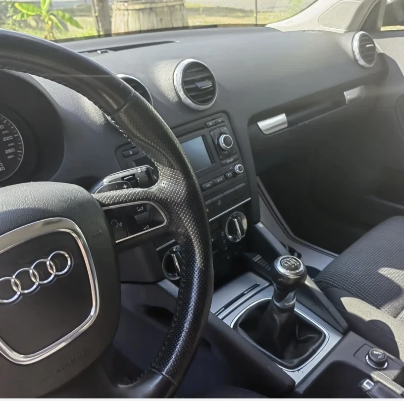 Audi A3 2.0 TDI, снимка 2 - Автомобили и джипове - 48604381