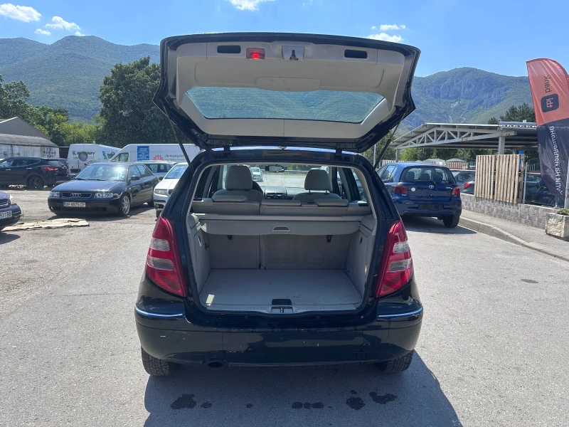Mercedes-Benz A 150 1.5i - КЛИМАТИК, снимка 17 - Автомобили и джипове - 51330075