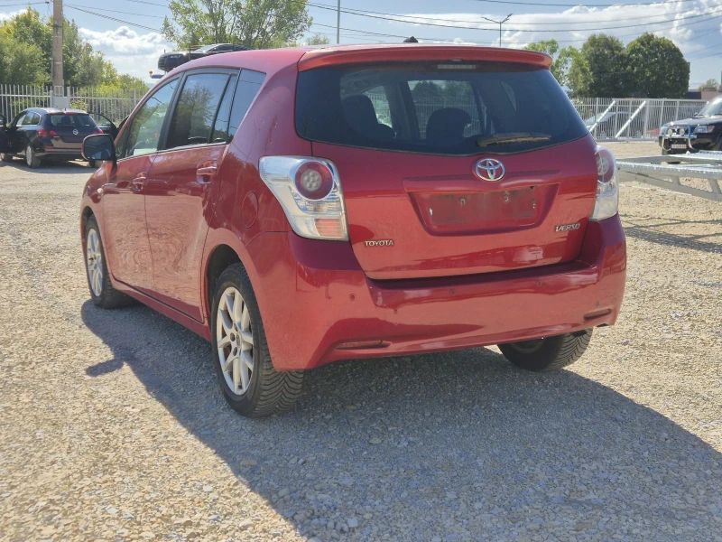 Toyota Verso 2.2D4D AUTOMAT , снимка 6 - Автомобили и джипове - 51762270