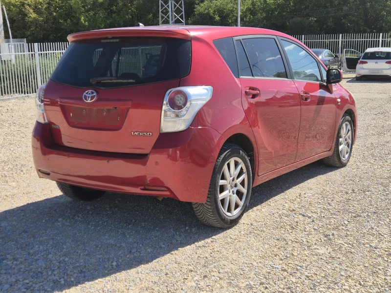 Toyota Verso 2.2D4D AUTOMAT , снимка 5 - Автомобили и джипове - 51762270