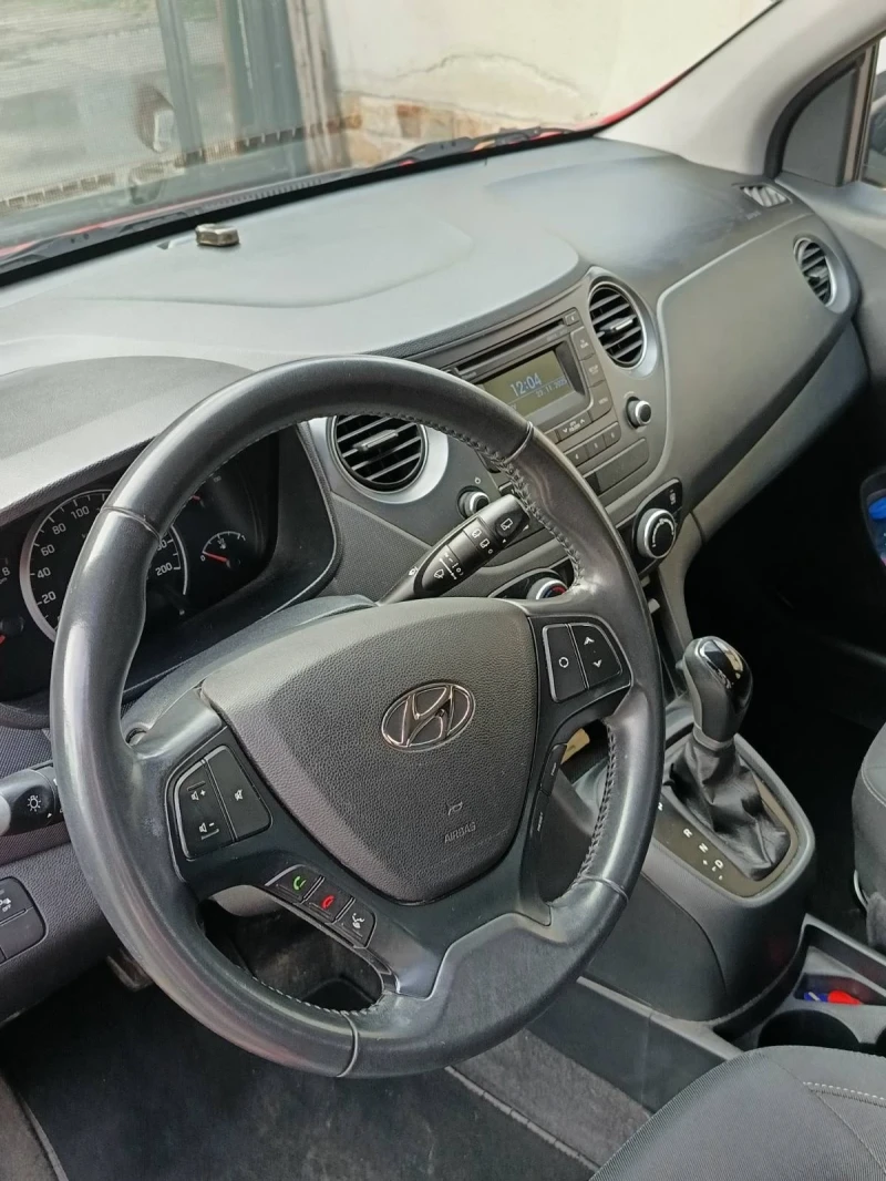Hyundai I10, снимка 8 - Автомобили и джипове - 52523524