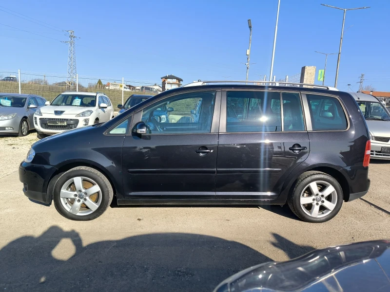 VW Touran 2.0TDi КОЖА, снимка 8 - Автомобили и джипове - 52804956