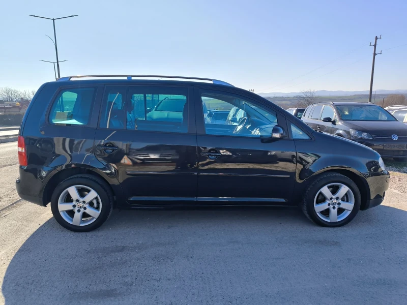 VW Touran 2.0TDi КОЖА, снимка 4 - Автомобили и джипове - 52804956