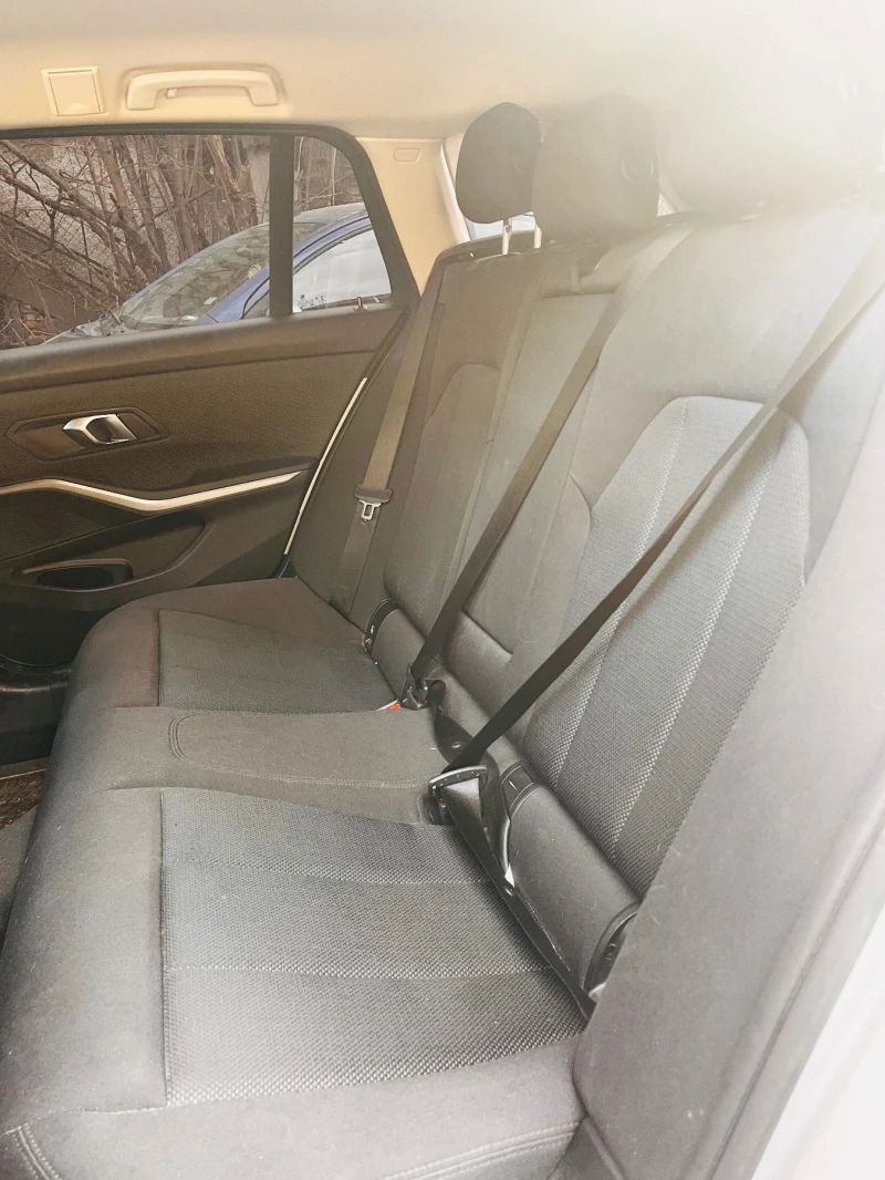 BMW 320, снимка 11 - Автомобили и джипове - 53111506