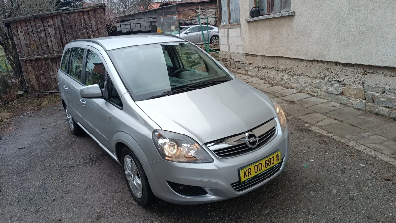 Opel Zafira 1.8 топ състояние. Докаран на ход , снимка 7 - Автомобили и джипове - 53296712