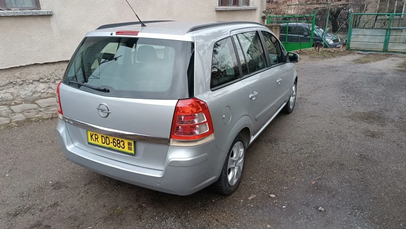 Opel Zafira 1.8 топ състояние. Докаран на ход , снимка 3 - Автомобили и джипове - 53296712