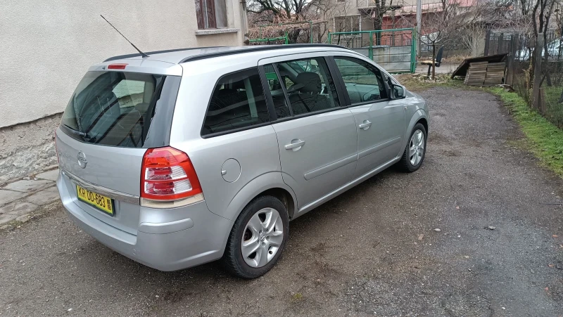 Opel Zafira 1.8 топ състояние. Докаран на ход , снимка 9 - Автомобили и джипове - 53296712