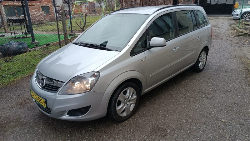 Opel Zafira 1.8 топ състояние. Докаран на ход , снимка 10 - Автомобили и джипове - 53296712