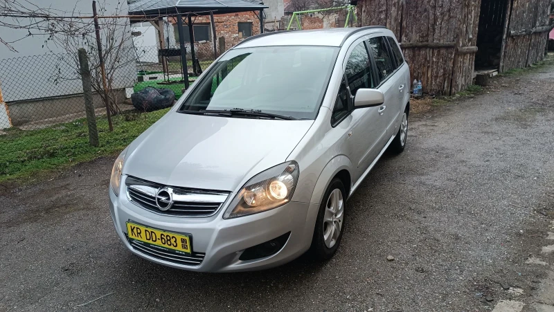 Opel Zafira 1.8 топ състояние. Докаран на ход , снимка 4 - Автомобили и джипове - 53296712
