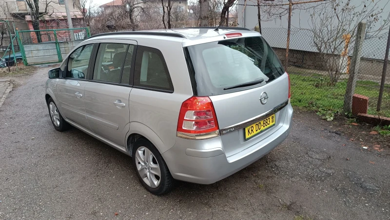 Opel Zafira 1.8 топ състояние. Докаран на ход , снимка 8 - Автомобили и джипове - 53296712