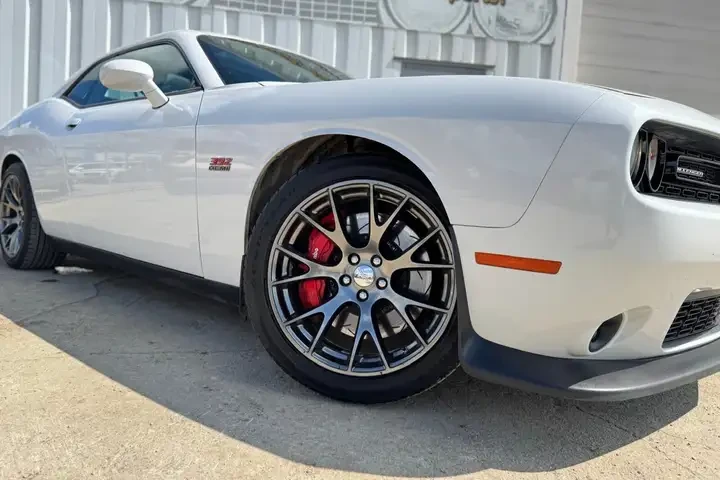 Dodge Challenger SRT 6.4L 392 SCAT PACK/KEYLESS/KAMEPA/ПОДГРЕВ - изображение 5
