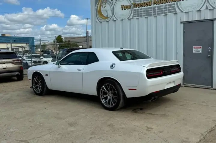 Dodge Challenger SRT 6.4L 392 SCAT PACK/KEYLESS/KAMEPA/ПОДГРЕВ - изображение 8